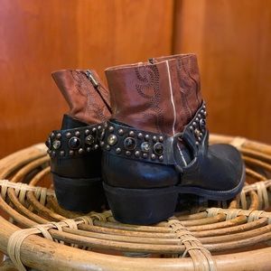 Sam Edelman western booties